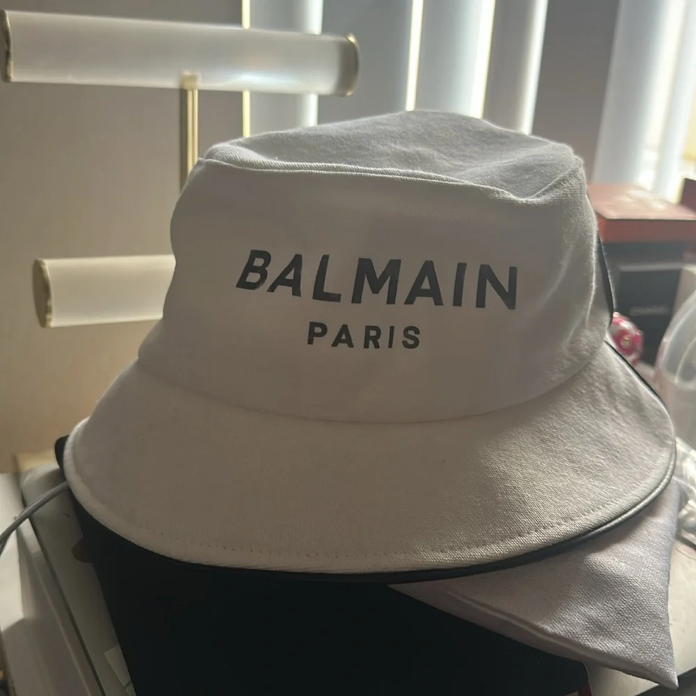 BALMAIN White B-Army Bucket Hat - Picture 9 of 10